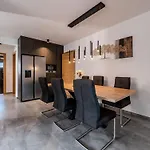 Appartamento Royal 1 By Interhome *