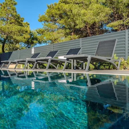 Royal 1 By Interhome Appartement