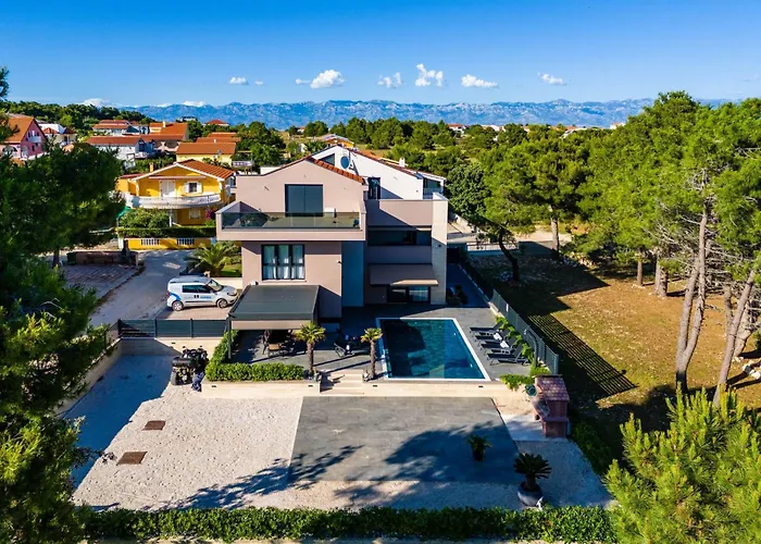 Royal 1 By Interhome *