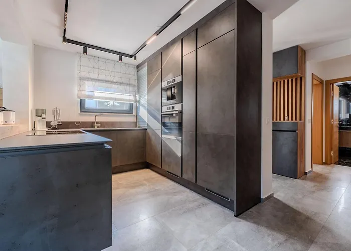 Royal 1 By Interhome